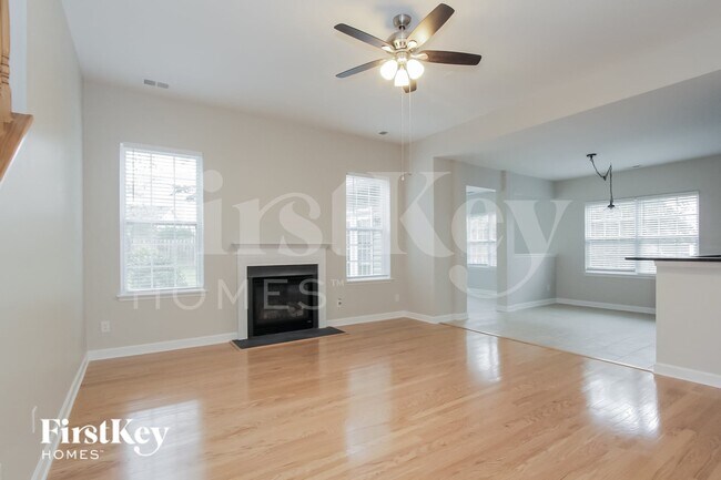 Photo - 240 Golden Valley Dr
