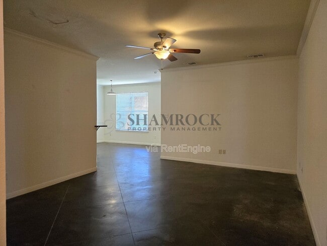 Photo - 3068 Clydesdale Way