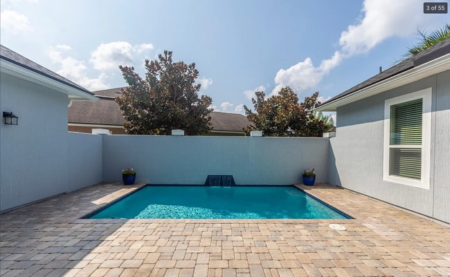 Photo - 148 Woodcross Dr