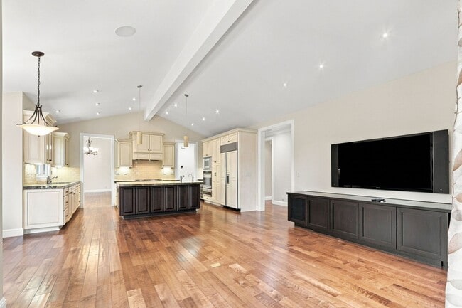 Photo - 16771 Frank Ave