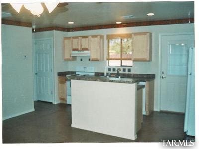 Photo - 4838 E 2nd St