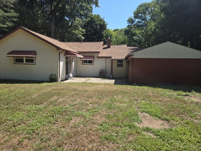 Photo - 1460 Gravel Ridge Dr