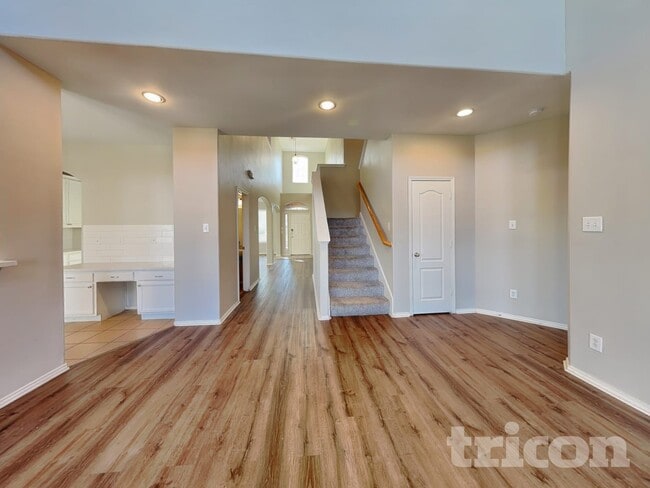 Photo - 5824 Somerton Dr