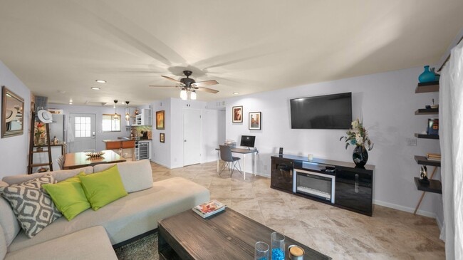 Photo - 3635 E Turney Ave Unit 4