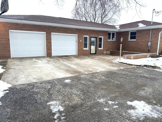 Photo - 11268 Faxon Rd