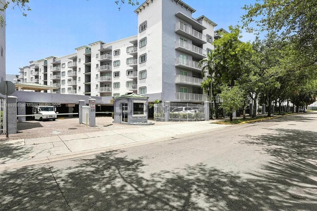 Photo - 2415 NW 16th St Rd Unidad 203-1