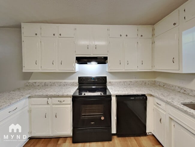 Photo - 713 Kingman Rd