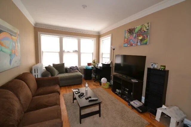 Photo - 1917 W Winnemac Ave Unit 3