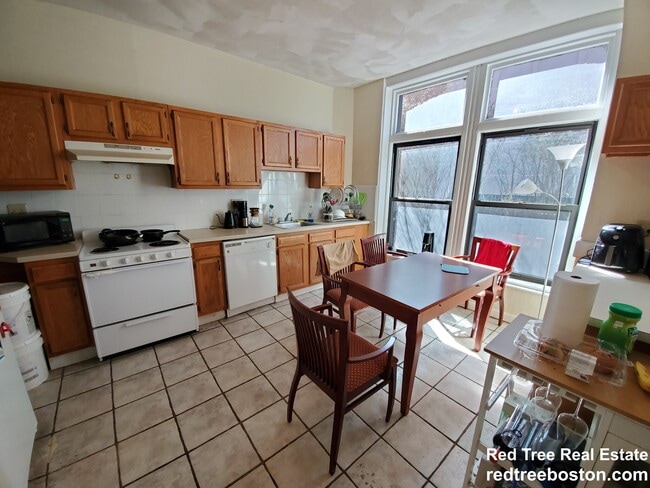 Photo - 214 Harvard St Unit 1