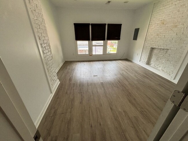 Photo - 207 S Porter St Unit Apt A