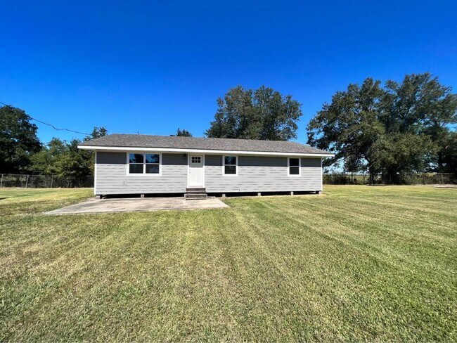 Photo - 2854 LA-14 House