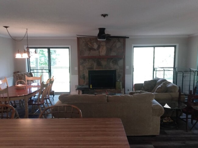 Photo - 355 Saddle Back Cir