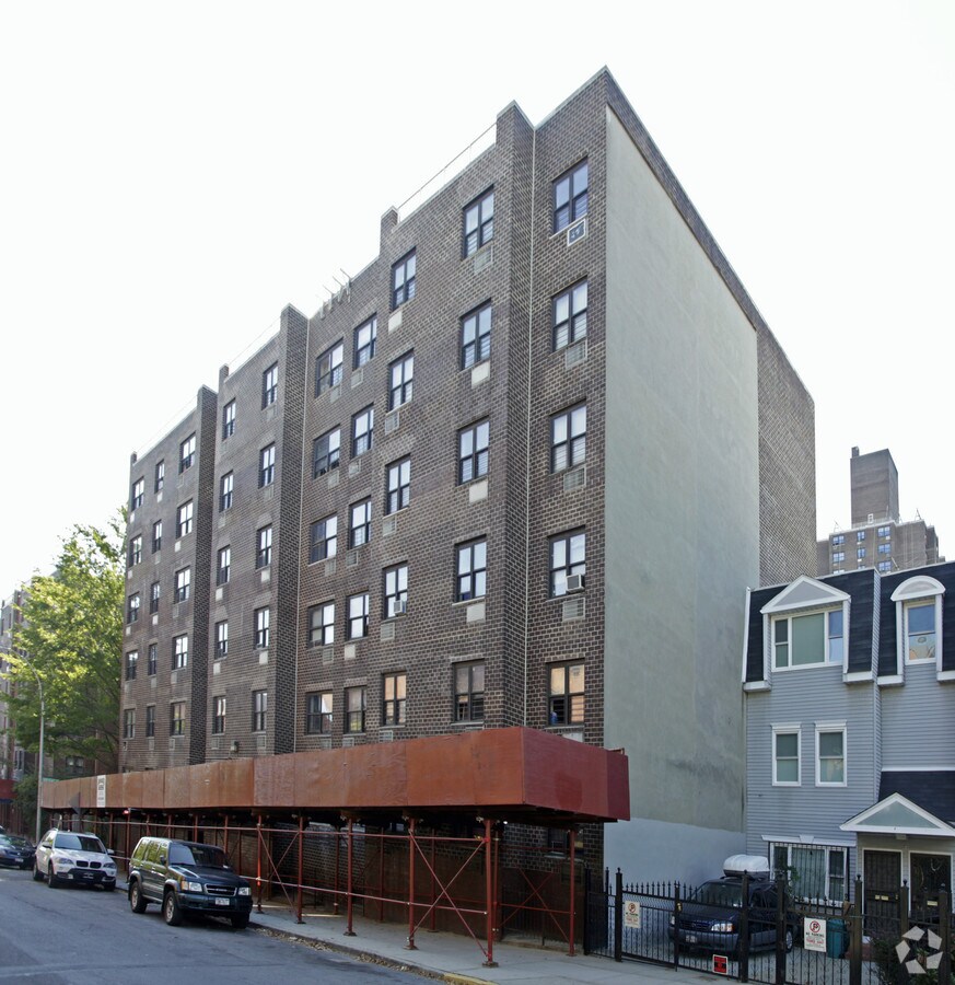Photo - West Farms Square Plaza Apartments III