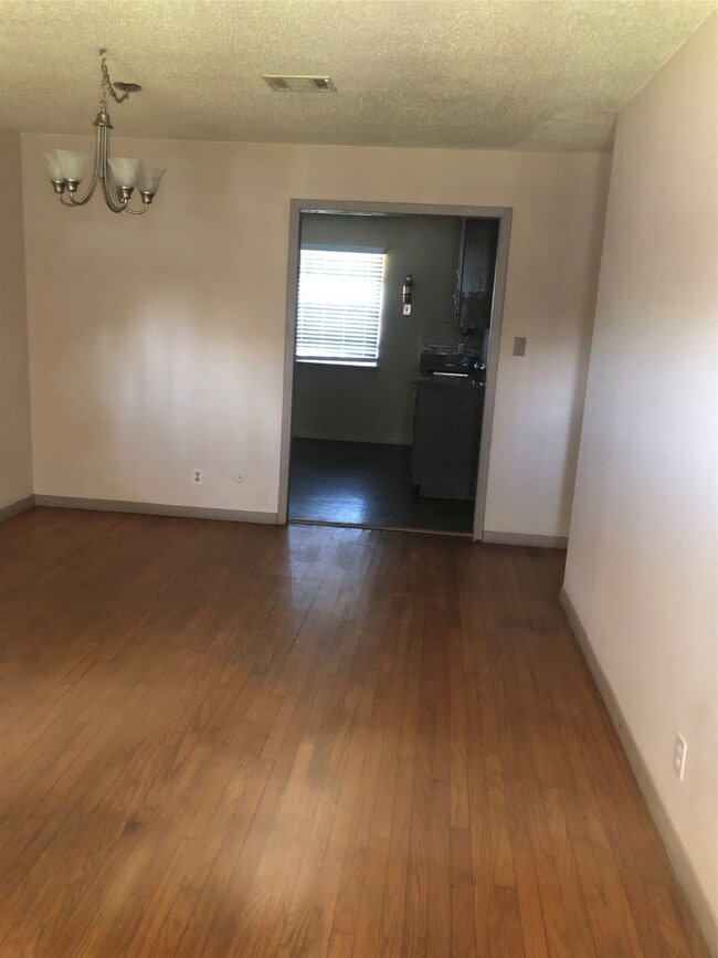 Photo - 3025 Chimira Ln