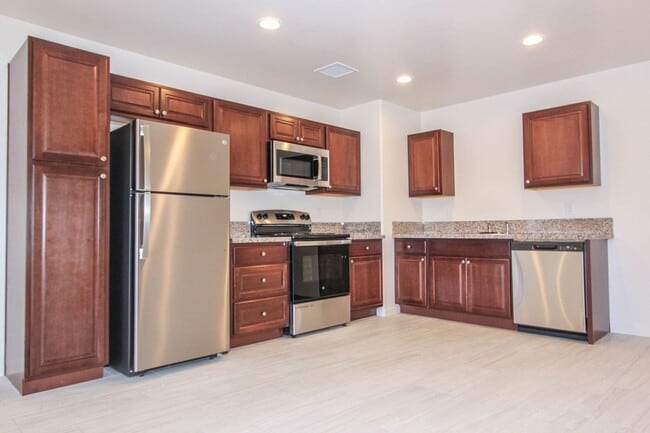 Photo - 1251 Barzona Ave Unidad #2