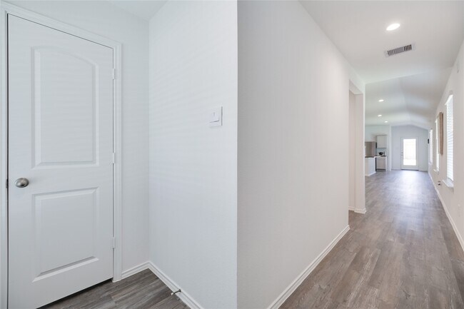 Photo - 5706 Simcrest Grove Dr