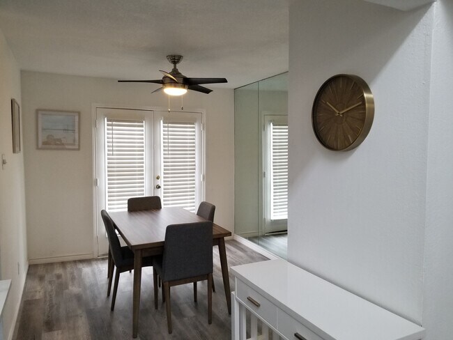 Photo - 5750 Phoenix Dr Unit 39