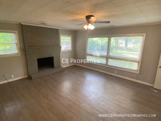 Photo - 771 E Raines Rd