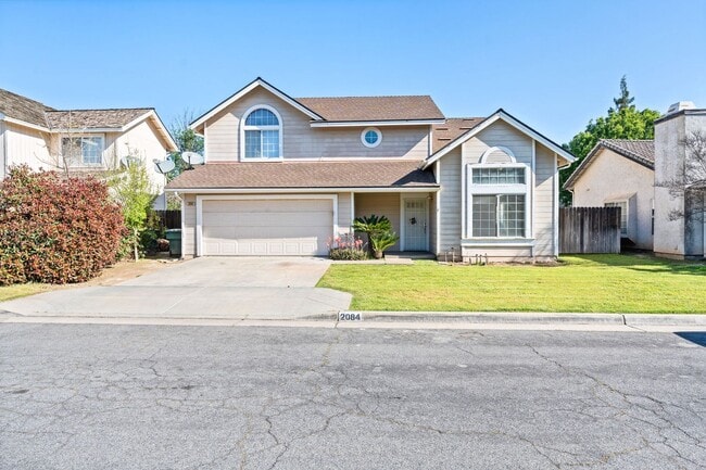 Building Photo - Beautiful 4BR/3BA  home in Clovis Schools District