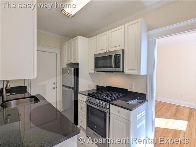 Building Photo - 26 Chauncy St Rental