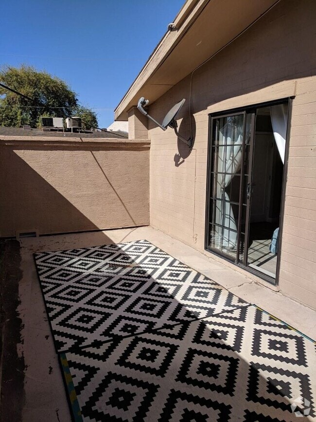 Building Photo - Heart of Phoenix Living – Modern 1BR with ... Rental