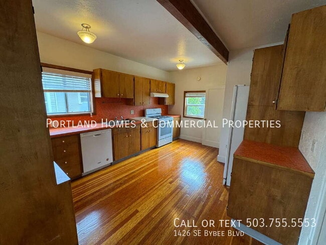 Photo - 1426 SE Bybee Blvd