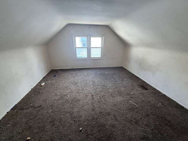 Photo - 3-BED, 1 BATH BEAUTIFUL SINGLE- FAMILY HOME IN MAPLE HEIGHTS!