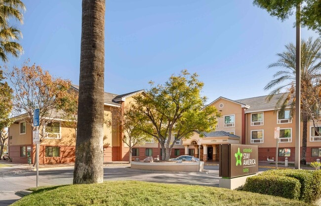 Furnished Studio-Los Angeles - Ontario Airport