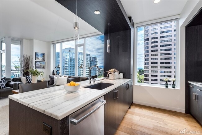 Photo - 1321 Seneca St Unit 1003