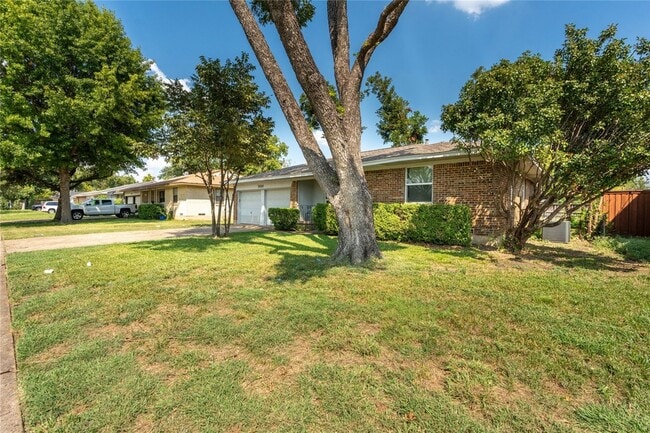 Photo - 2522 Patricia Ln