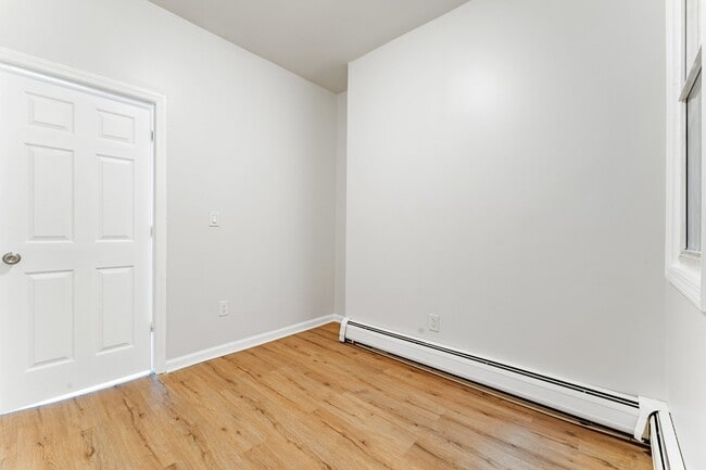 Photo - 337 Washington St Unit 2