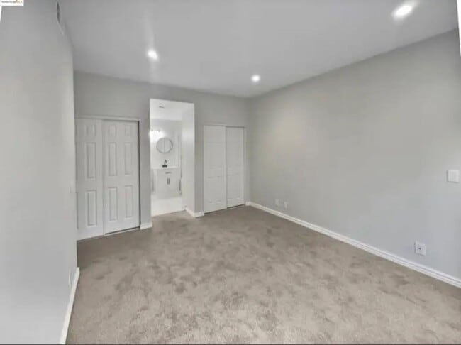 Photo - 39965 Parada St