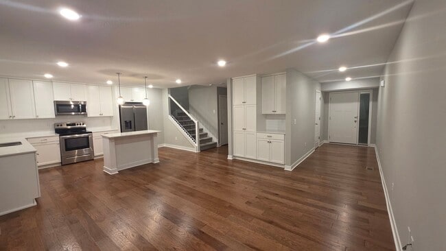 Photo - 3724 SW Walsh Dr