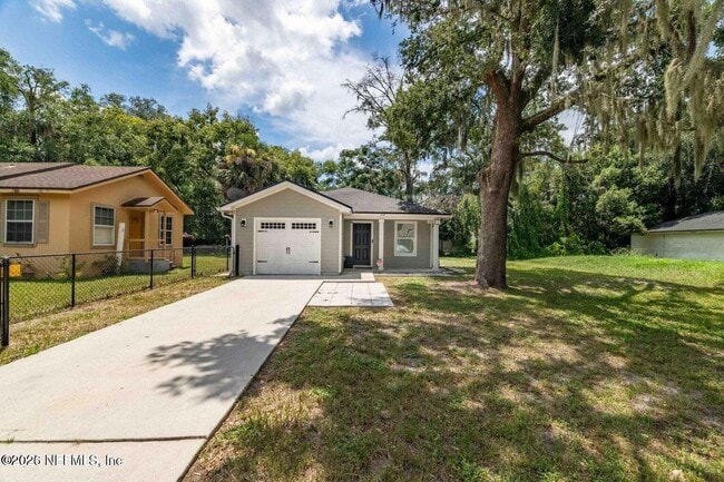 Building Photo - 9124 Adams Ave