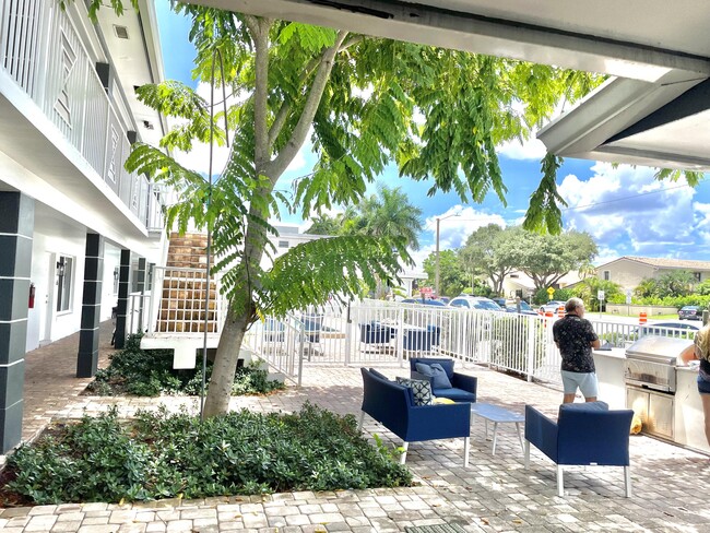 Photo - 330 W Camino Real