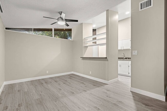 Tahquitz Court