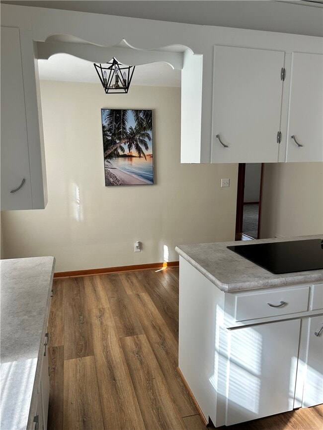 Photo - 1254 Charles St