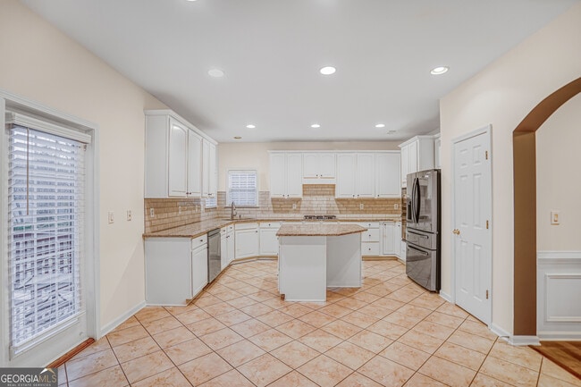 Photo - 7646 Forest Glen Way