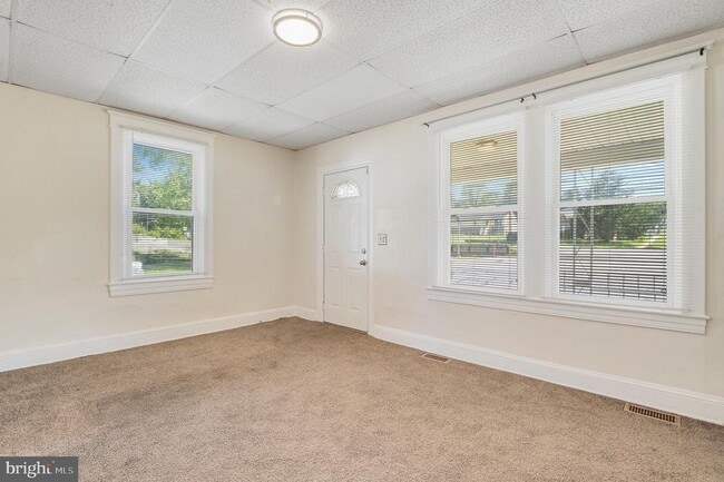 Photo - 414 N Broadview Blvd