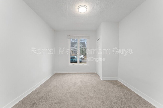 Photo - 2631 N Girard Ave