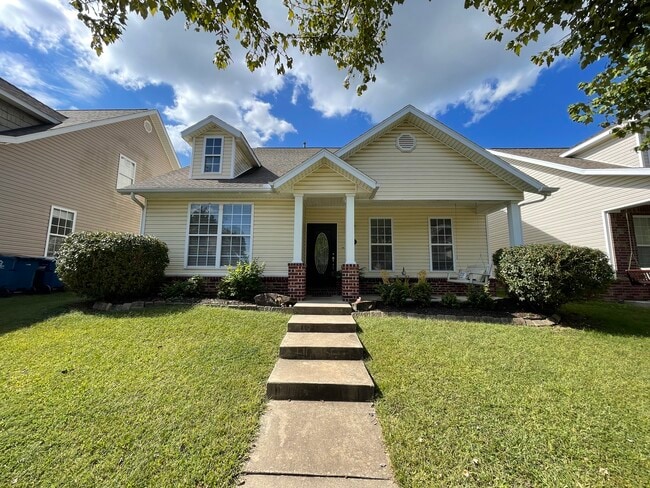 Building Photo - 1507 NE Benjamin Greens