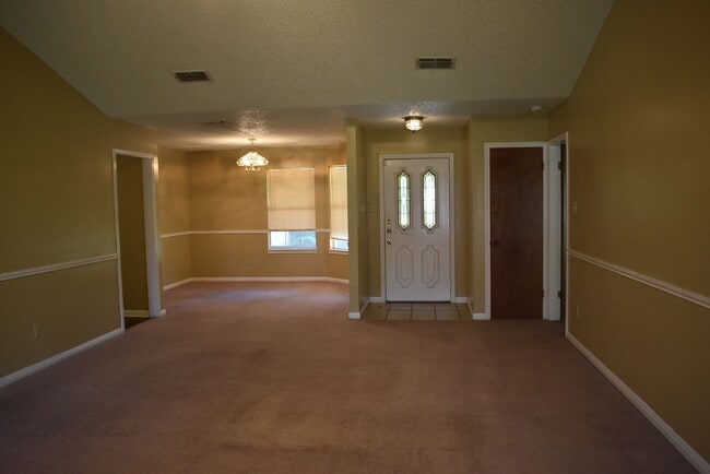 Photo - 3 Bedroom in Copperas Cove Established Neighborhood!