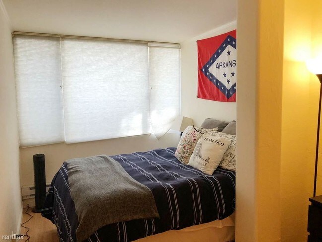 Photo - 2325 Woolsey St