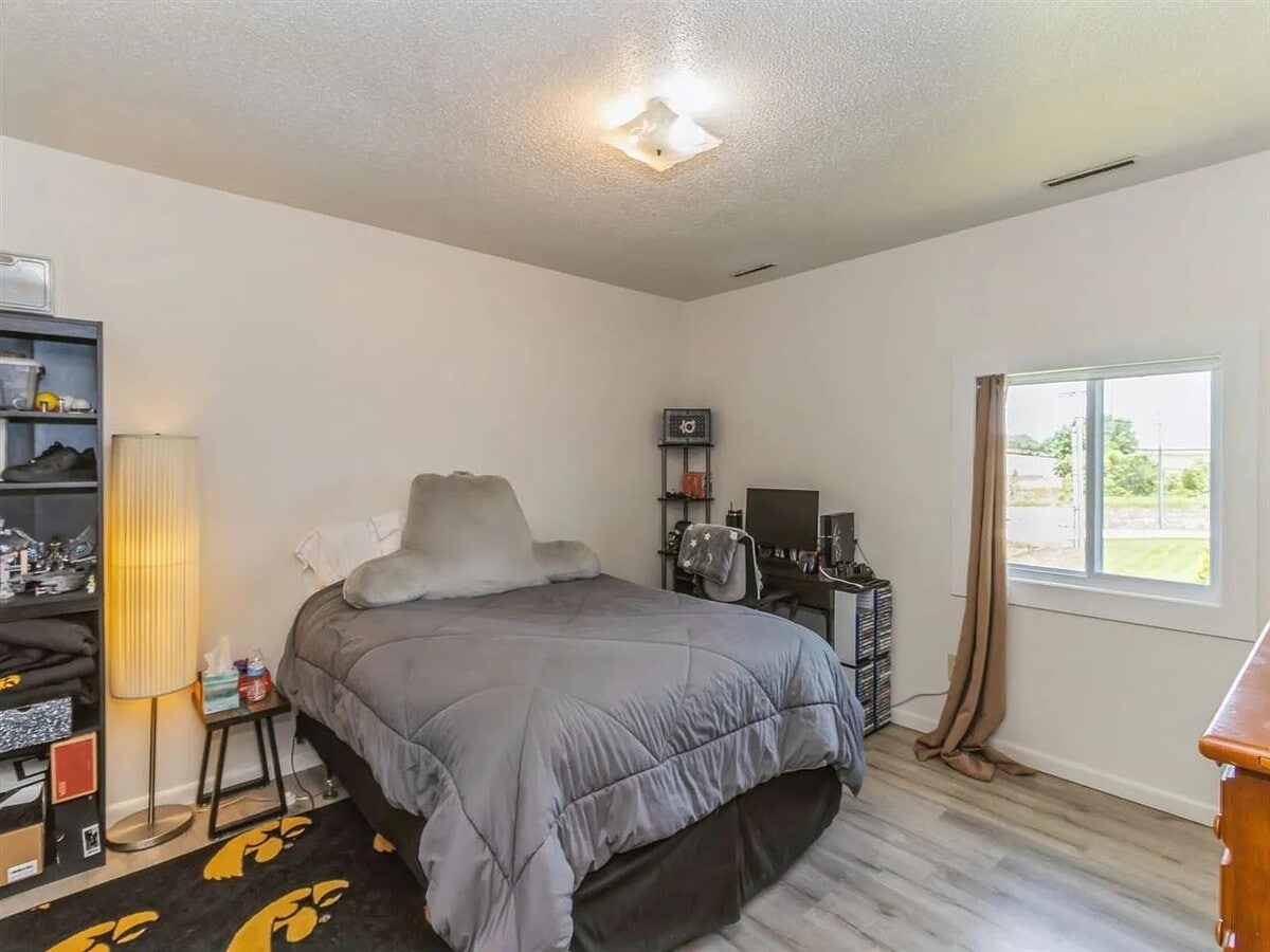 Photo - 320 S 4th St Unit West Branch