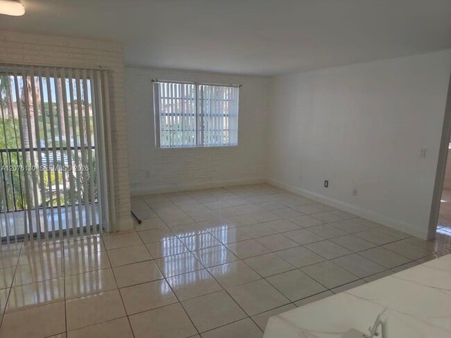 Photo - 1269 SW 46th Ave Unidad 2408