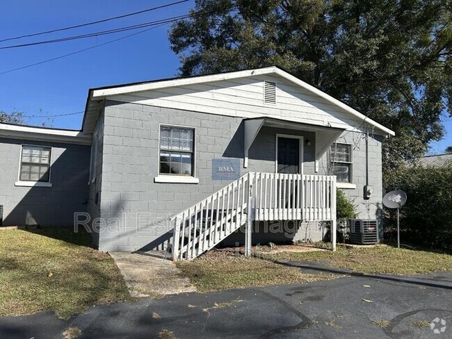 Building Photo - 915 Cleveland St Rental