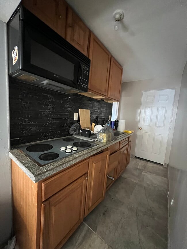 Photo - 354 6th St NW Unit B