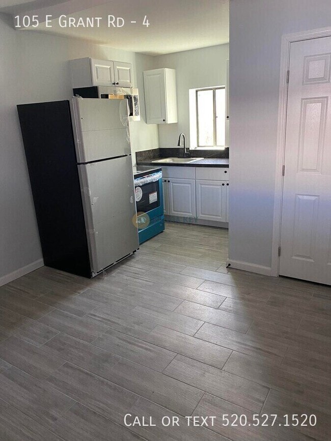 105 E Grant Rd Unit 4