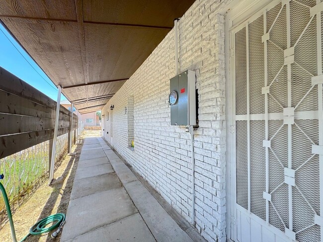 231 Francis St Unidad B
