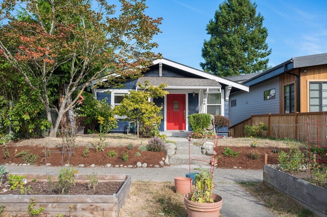 Photo - 5228 40th Ave SW Casa